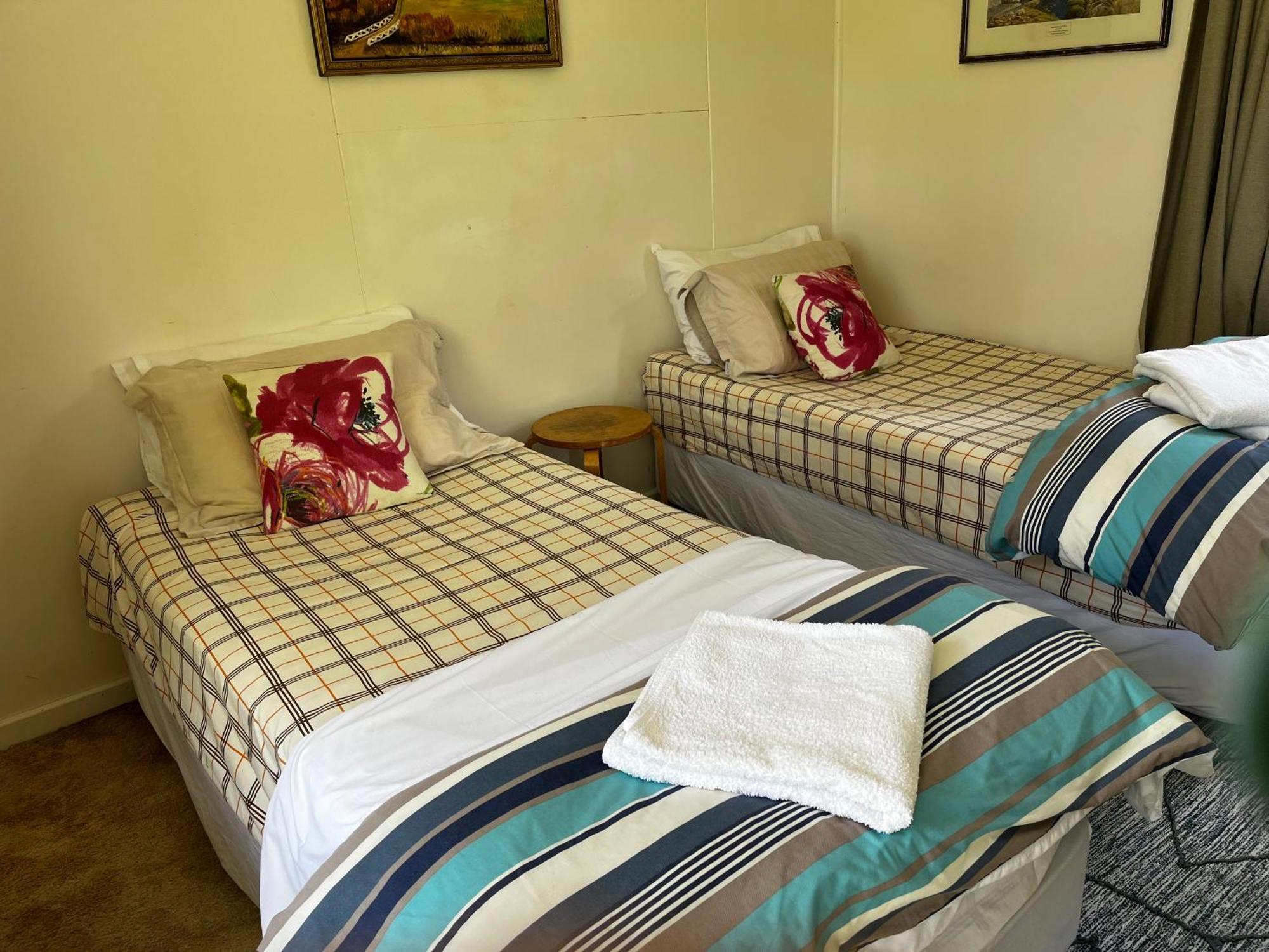 Хостел Taringatura Backpackers Benmore Экстерьер фото